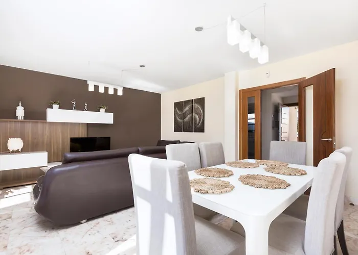 Home2book Private Pool & Terrace, Aloha Sun 科拉雷侯