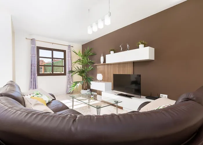 Home2book Private Pool & Terrace, Aloha Sun 别墅 *