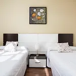 Home2book Private Pool & Terrace, Aloha Sun 别墅